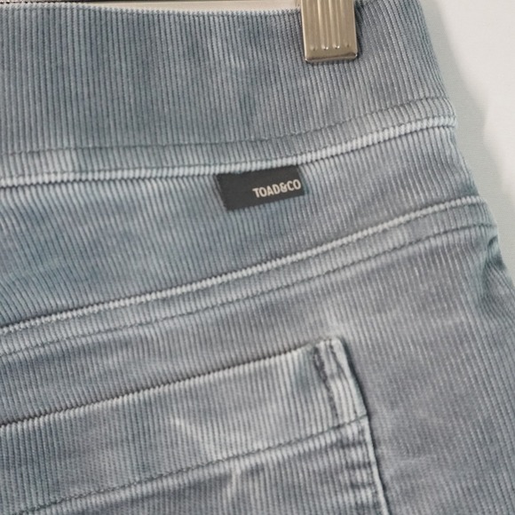 Toad&Co Corduroy Shorts Pull On Waist Pockets Casual Blue Size 8 - Picture 3 of 7